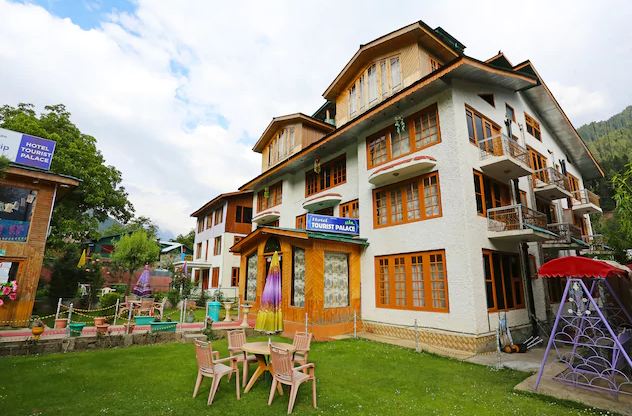 Hotel Tourist Palace